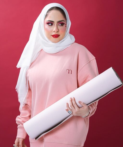 Alternative view of Simple Yawmi Couture Kuwait